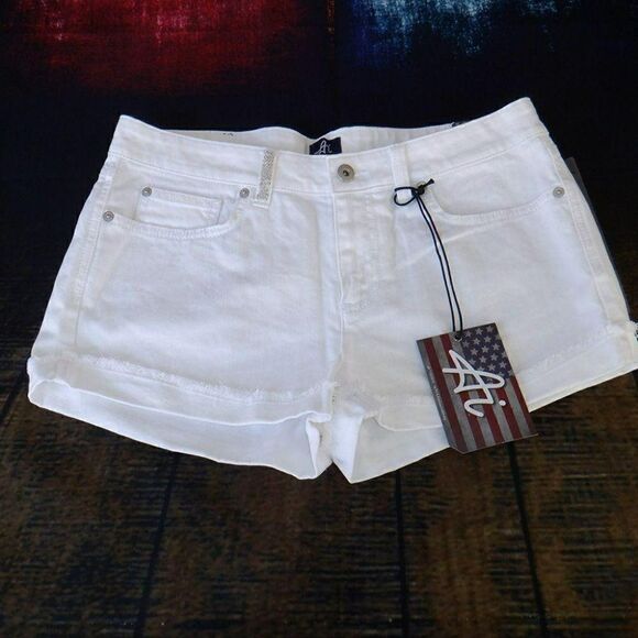 American Idol STAR white jeans shorts NWT - Picture 2 of 4